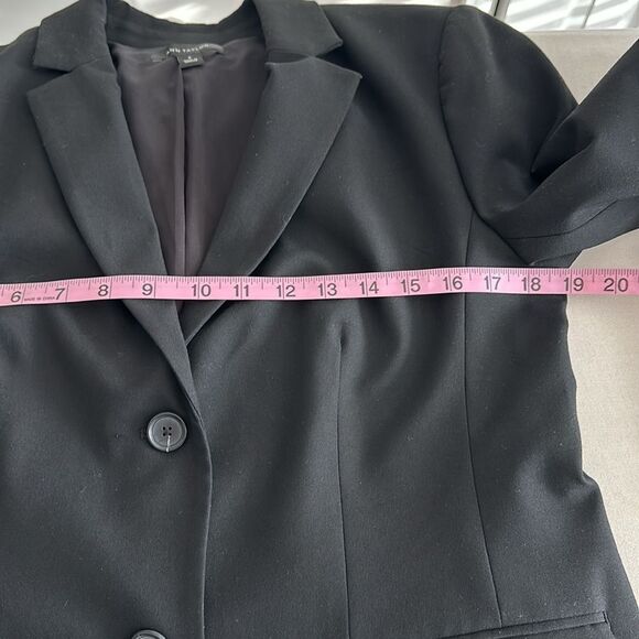 Ann Taylor Women’s Single-breasted Black 2 Buttons Blazer Office Size 8 EUC - Picture 10 of 12